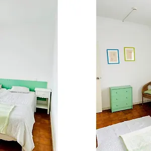 Albergue Rich & Poor, Albufeira